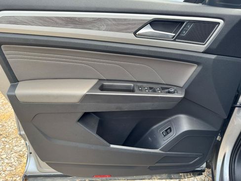 Used 2023 Volkswagen Atlas Cross Sport SE FWD image 25