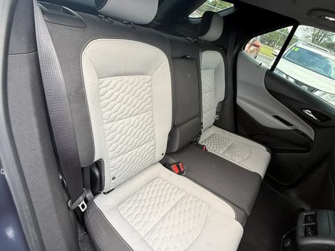 Used 2018 Chevrolet Equinox LS FWD image 12