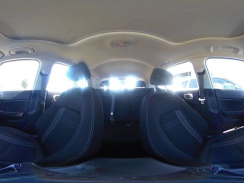 Used 2025 Hyundai Venue SEL FWD image 42