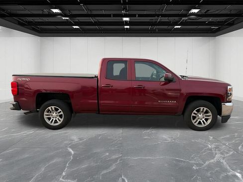 Used 2017 Chevrolet Silverado 1500 LT w/ All Star Edition AWD/4WD image 37