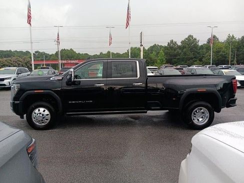 New 2026 GMC Sierra 3500 Denali w/ Denali Reserve Package AWD/4WD image 3