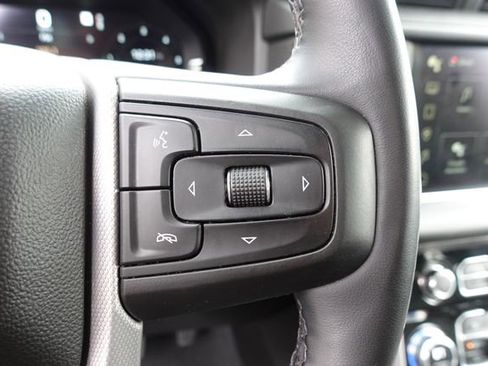 Used 2023 GMC Yukon XL Denali image 15