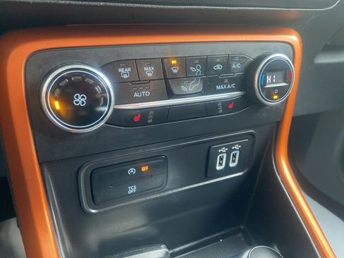 Used 2018 Ford EcoSport SES image 15