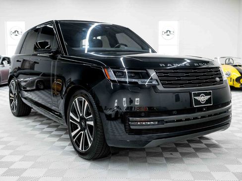 Used 2023 Land Rover Range Rover SE AWD/4WD image 5