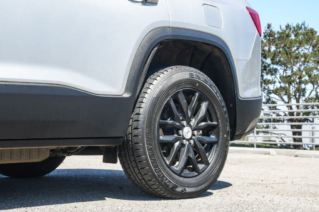 Used 2018 GMC Acadia SLT FWD image 11