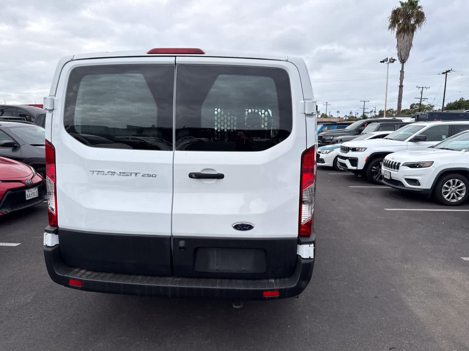 Used 2025 Ford Transit 250 Low Roof w/ Exterior Upgrade Package RWD image 11