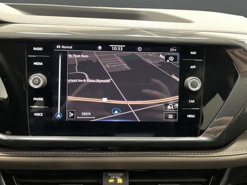 Used 2022 Volkswagen Taos SEL image 9