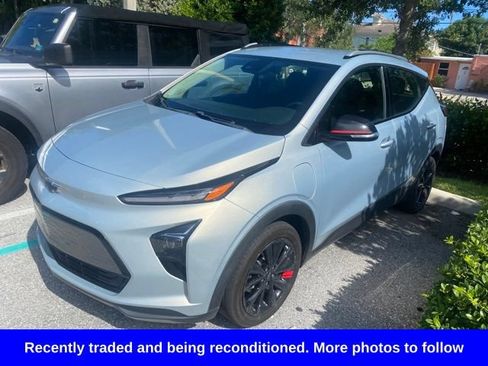 Used 2023 Chevrolet Bolt EUV LT w/ Redline Edition FWD image 1