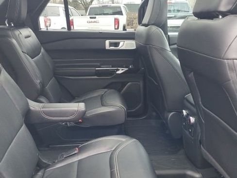 Used 2022 Ford Explorer ST w/ Premium Technology Package image 16