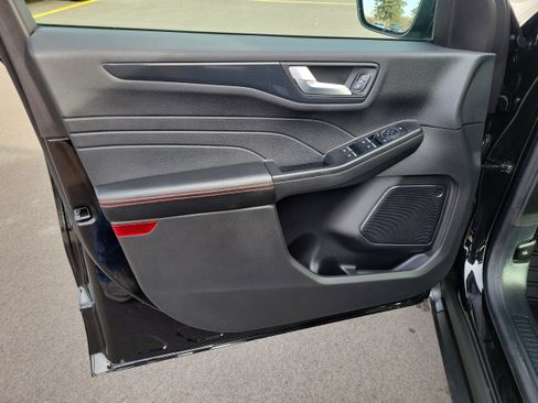 Used 2024 Ford Escape ST-Line w/ Tech Pack #1 image 16