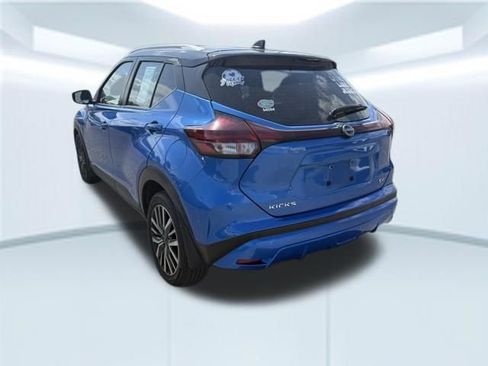 Used 2023 Nissan Kicks SV FWD image 12