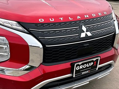 Used 2023 Mitsubishi Outlander SEL image 29
