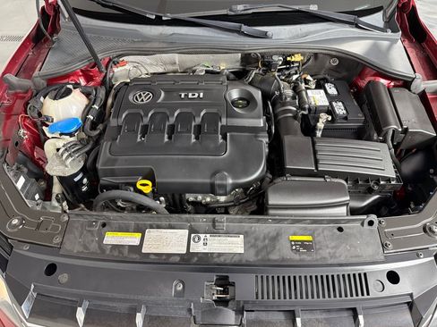 Used 2015 Volkswagen Passat TDI SE FWD image 26