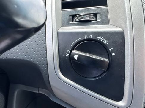 Used 2005 Toyota Tacoma 4x4 Double Cab image 39