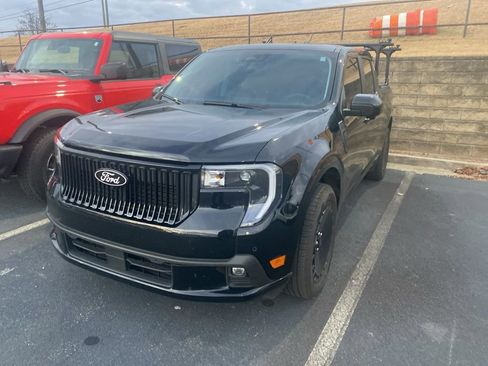 Used 2025 Ford Maverick Lobo image 6