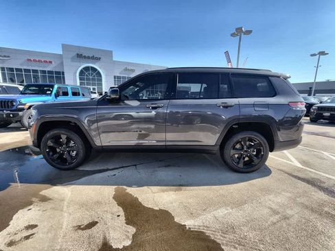 New 2025 Jeep Grand Cherokee L Limited w/ Luxury Tech Group II AWD/4WD image 3