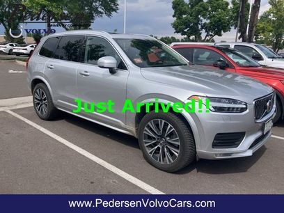 Used 2021 Volvo XC90 T6 Momentum w/ Climate Package