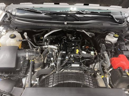 Used 2023 Ford Ranger Lariat w/ Equipment Group 501A High image 9