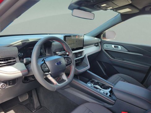 New 2026 Ford Explorer ST-Line w/ ST-Line Street Pack image 8