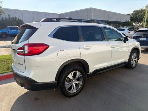 Used 2021 Subaru Ascent Premium w/ Convenience Package AWD/4WD image 4