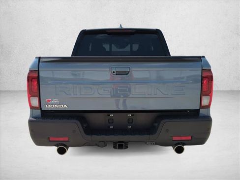 Used 2025 Honda Ridgeline Black Edition image 6
