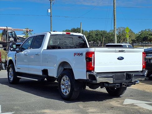 Used 2023 Ford F250 Lariat w/ Chrome Package image 5