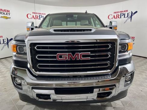Used 2018 GMC Sierra 2500 SLT w/ Duramax Plus Package image 2