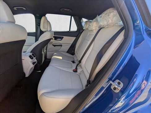Used 2026 Mercedes-Benz GLC 300 image 13