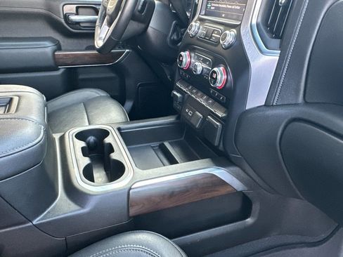 Certified 2021 GMC Sierra 2500 SLT w/ SLT Convenience Package image 16