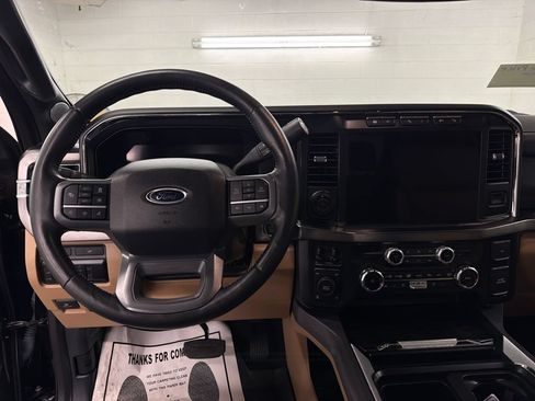 Certified 2024 Ford F250 Lariat w/ Lariat Ultimate Package AWD/4WD image 10