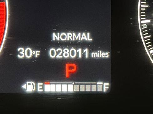 Used 2023 Honda Pilot Touring image 30