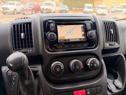 Used 2017 RAM ProMaster 3500 w/ Premium Appearance Group image 29