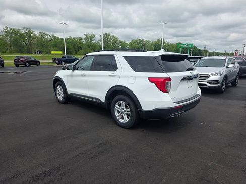 Used 2020 Ford Explorer XLT w/ Equipment Group 202A AWD/4WD image 5