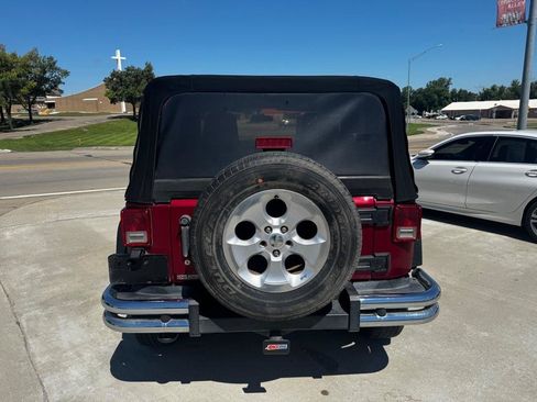 Used 2012 Jeep Wrangler Sport AWD/4WD image 3