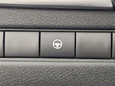 Certified 2024 Nissan Rogue SV image 28