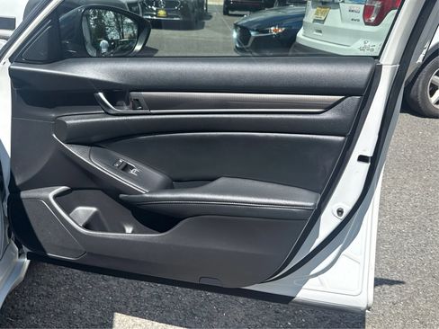 Used 2022 Honda Accord Sport Special Edition image 19
