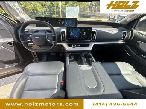 Used 2025 Ford Expedition Active AWD/4WD image 21