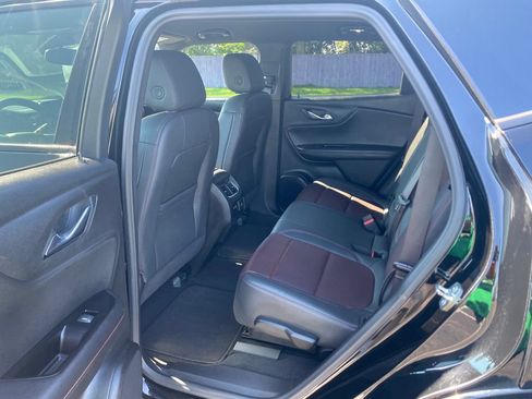 Used 2025 Chevrolet Blazer RS FWD image 18