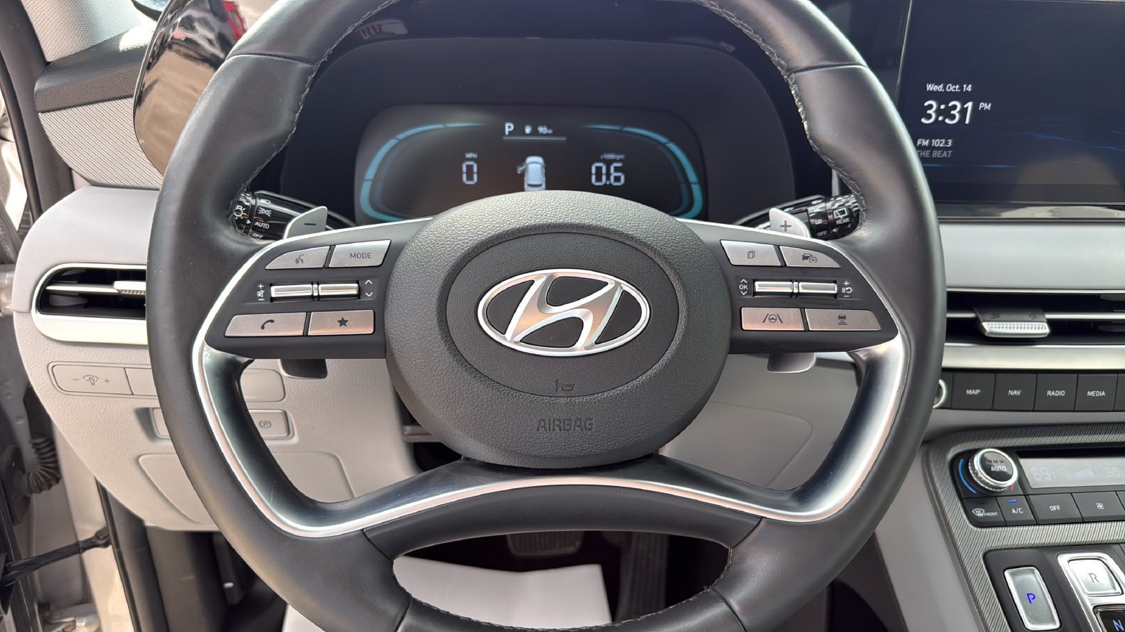 Used 2025 Hyundai Palisade SEL FWD image 14