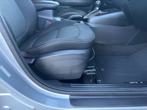 Used 2016 Kia Soul + image 27