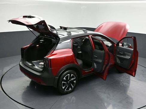 New 2026 Nissan Kicks SV w/ SV Premium Package image 31