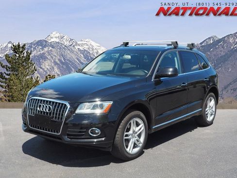 Used 2017 Audi Q5 2.0T Premium Plus w/ Technology Package AWD/4WD image 1