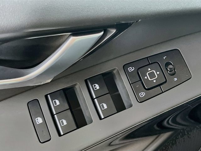 New 2026 Kia Niro Wind FWD image 18