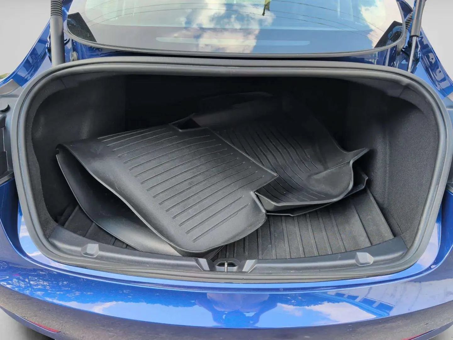 Used 2022 Tesla Model 3 Standard Range RWD image 32