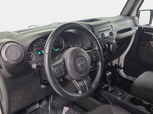 Used 2015 Jeep Wrangler Unlimited Sport w/ Quick Order Package 24S AWD/4WD image 16