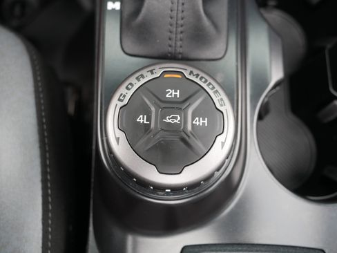 Used 2024 Ford Bronco Black Diamond AWD/4WD image 33