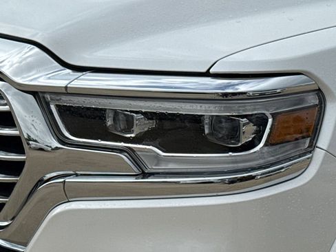 Used 2019 RAM 1500 Limited image 4