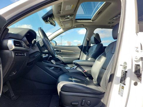 Used 2022 Kia Telluride EX w/ EX Premium Package AWD/4WD image 13