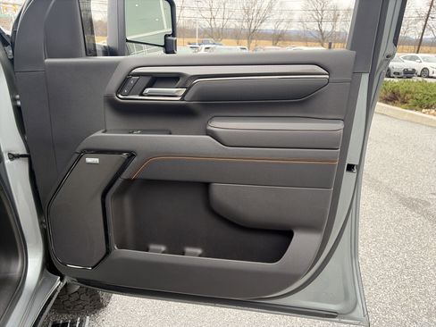 Used 2024 GMC Sierra 2500 AT4 w/ AT4 Premium Plus Package image 42