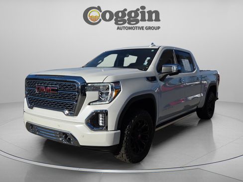 Used 2022 GMC Sierra 1500 Denali w/ Denali Premium Package image 1